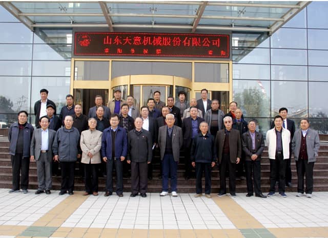 兗州區(qū)人大、政協(xié)領(lǐng)導蒞臨天意機械參觀考察