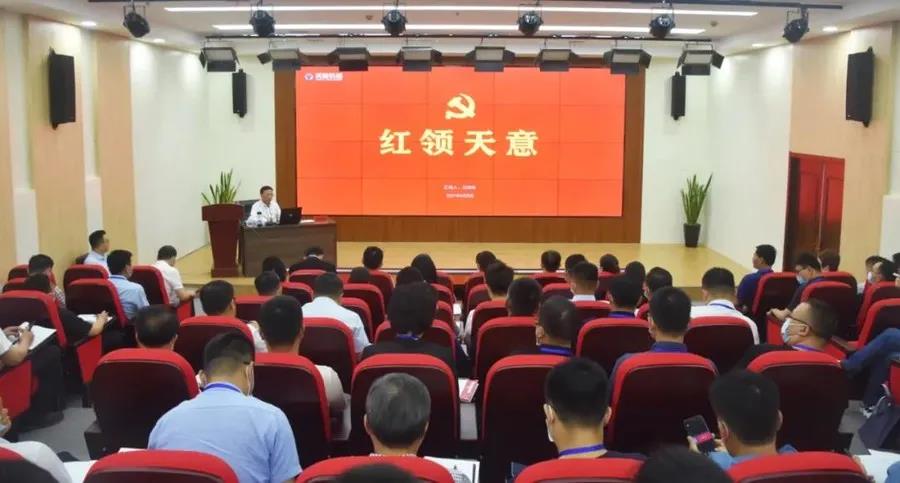 乘風(fēng)破浪 筑夢(mèng)前行丨2021感謝有你，2022砥礪前行！